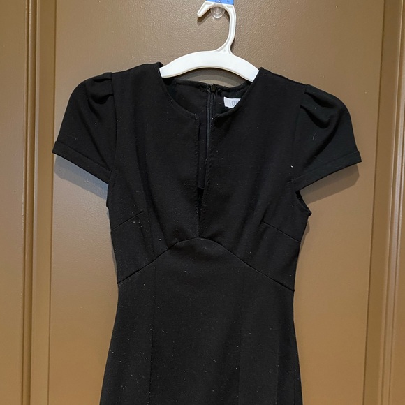 Black cocktail dress - Picture 2 of 3